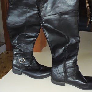 Women's black faux leather boots